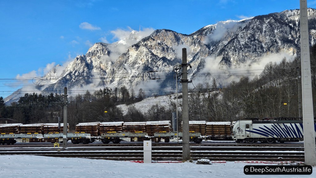Arnoldstein rail yard under Dobratsch mountain